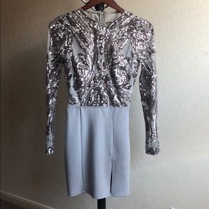 STUNNING SPARKLY SILVER DRESS